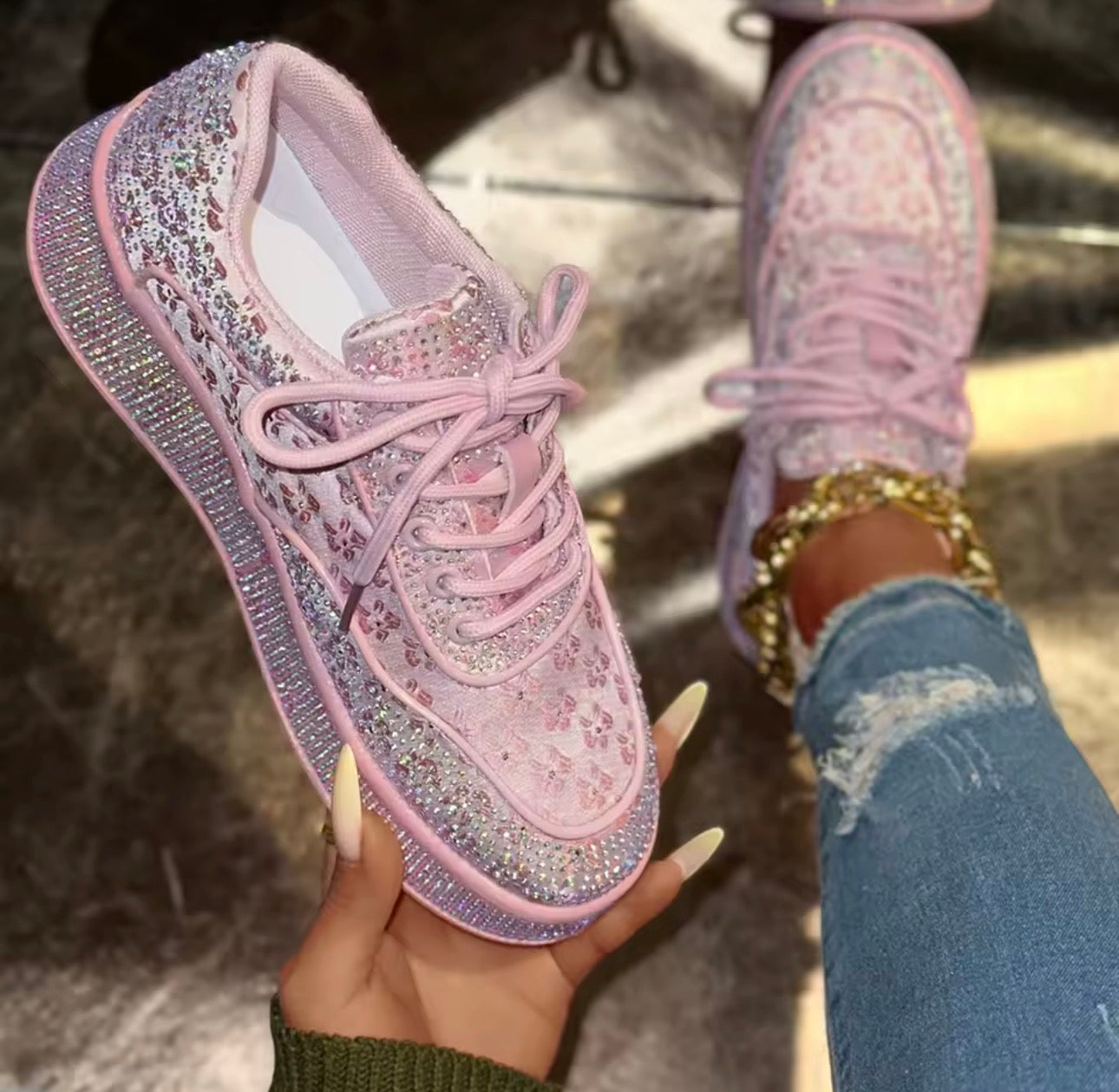 Pink diamond shoes ￼